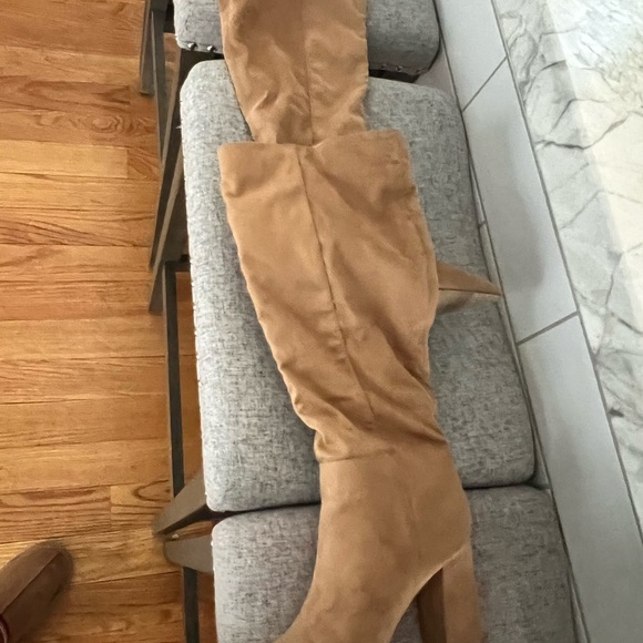 Madden Girl Tan Suede Knee-High Women's Boots - Picture 4 of 4